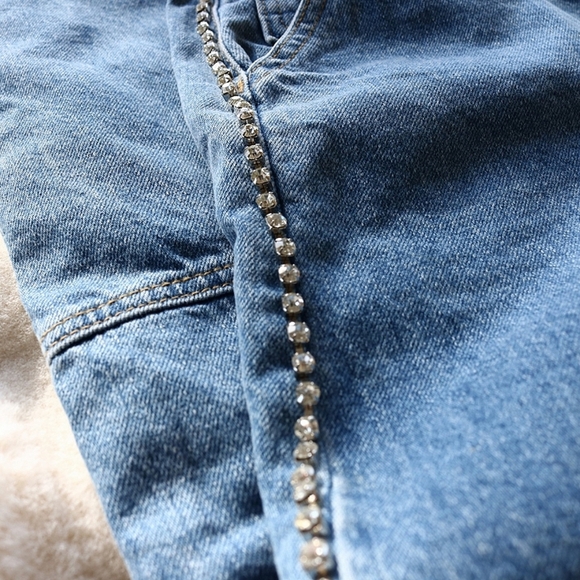 Forever 21 Rhinestones Trim Cargo Baggy Jeans Straight Leg High Rise, Size 26 - Picture 4 of 8